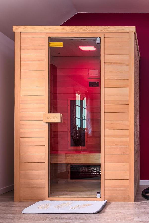 Suite L'Echappee - Maison Romantique - Spa & Sauna Privatif- Pole Dance - Lit Rond Avec Miroir Au Plafond Pezarches Exterior foto